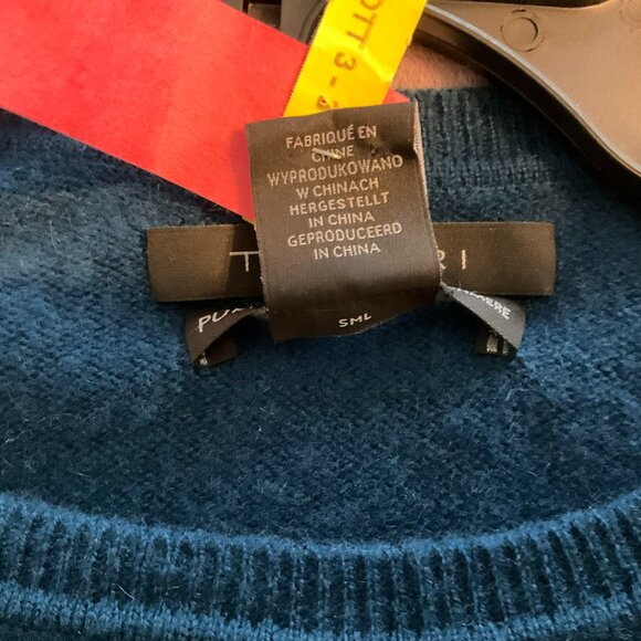 Tahari 100% cashmere sweater beautiful dark blue color - Picture 4 of 6